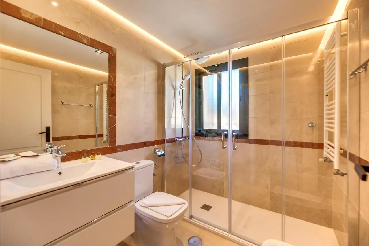 Vacation Marbella I El Palmeral, Top Location, Ground Floor Apt, Newly Furnished