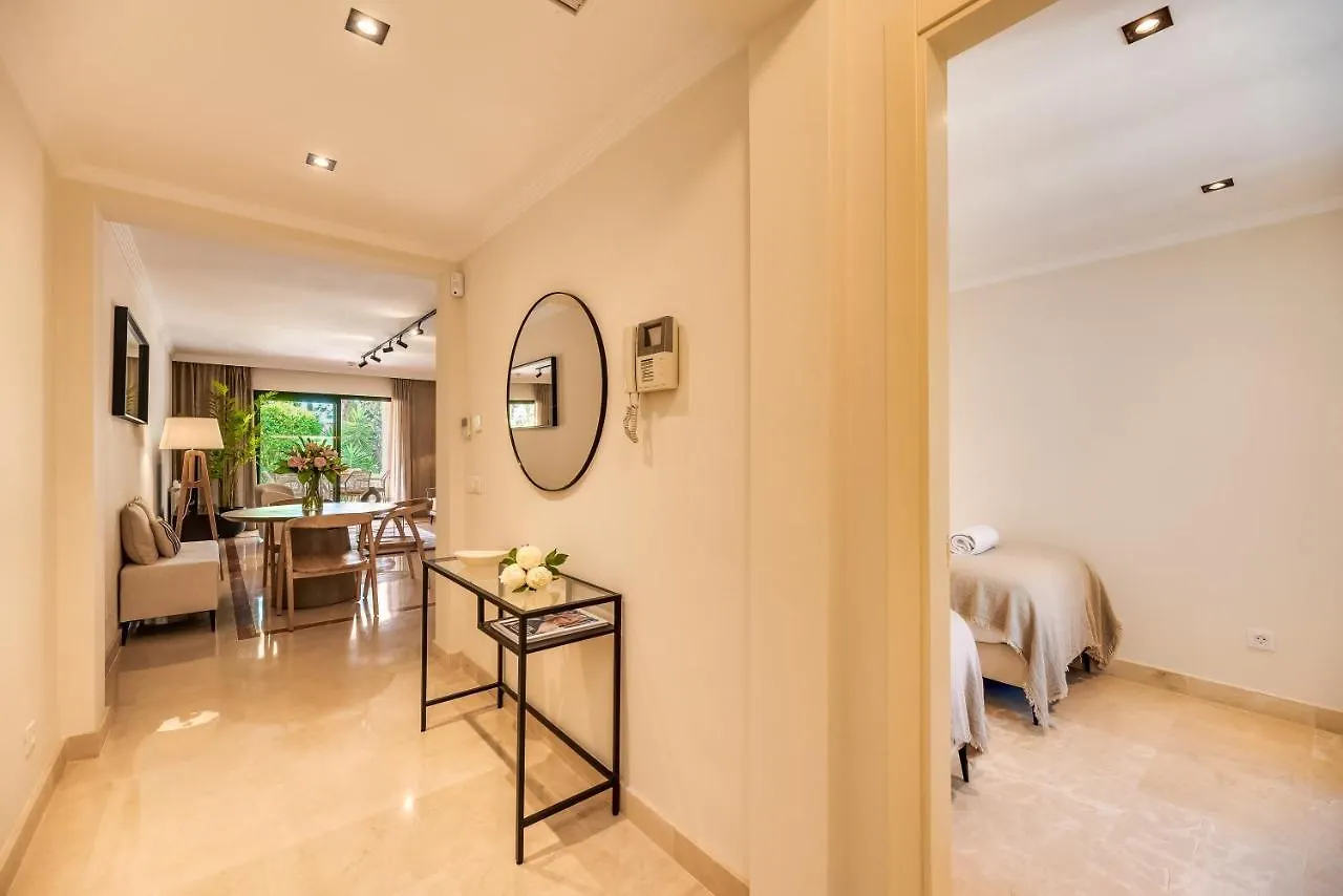 Vacation Marbella I El Palmeral, Top Location, Ground Floor Apt, Newly Furnished 0*,  España